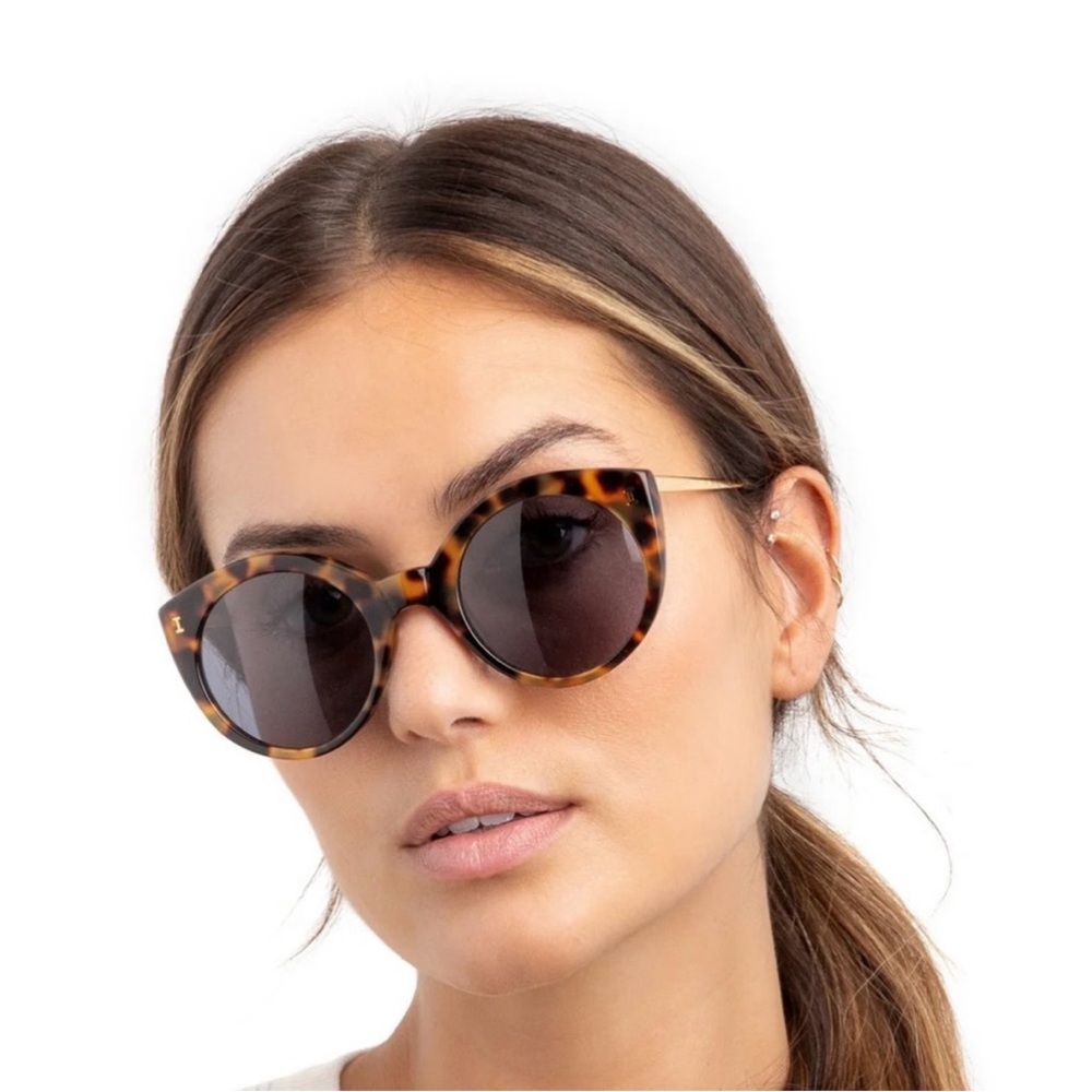 ILLESTEVA Palm Beach Tortoise Sunglasses